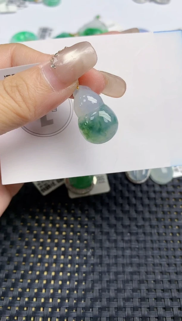 颈饰18K金镶嵌翡翠天然缅甸A货翡翠百元以上9元证书费自理