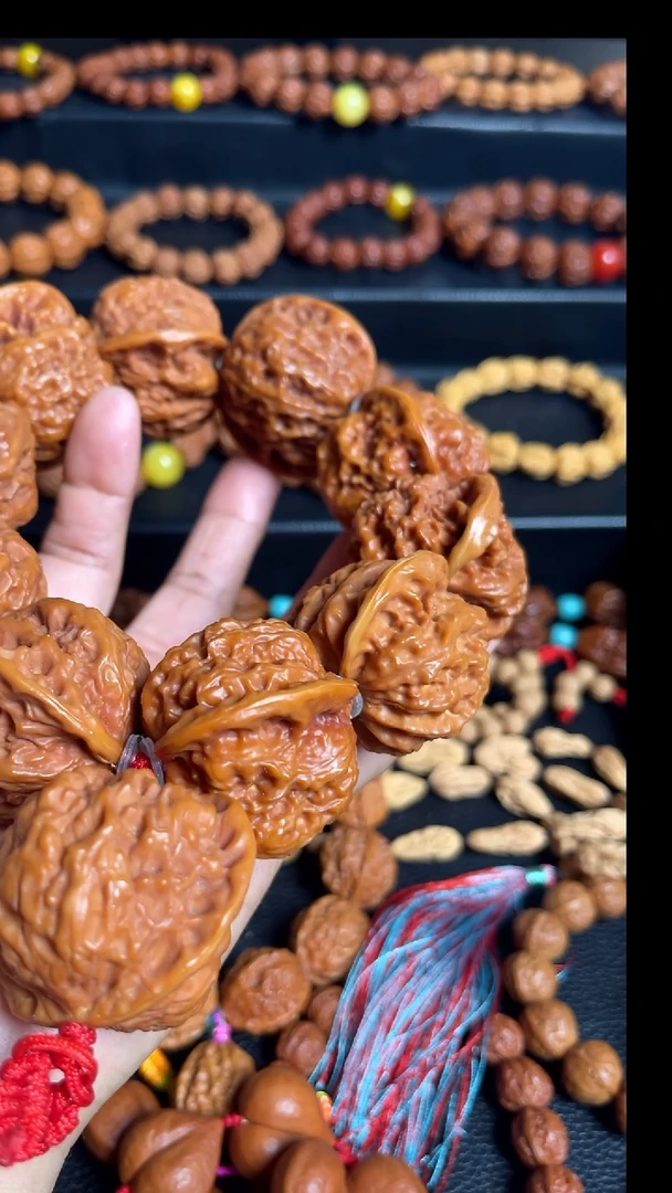 猴头核桃吊坠赤*文玩手串