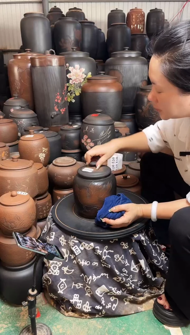 罐瑕疵茶叶罐 冬瓜荷花 660