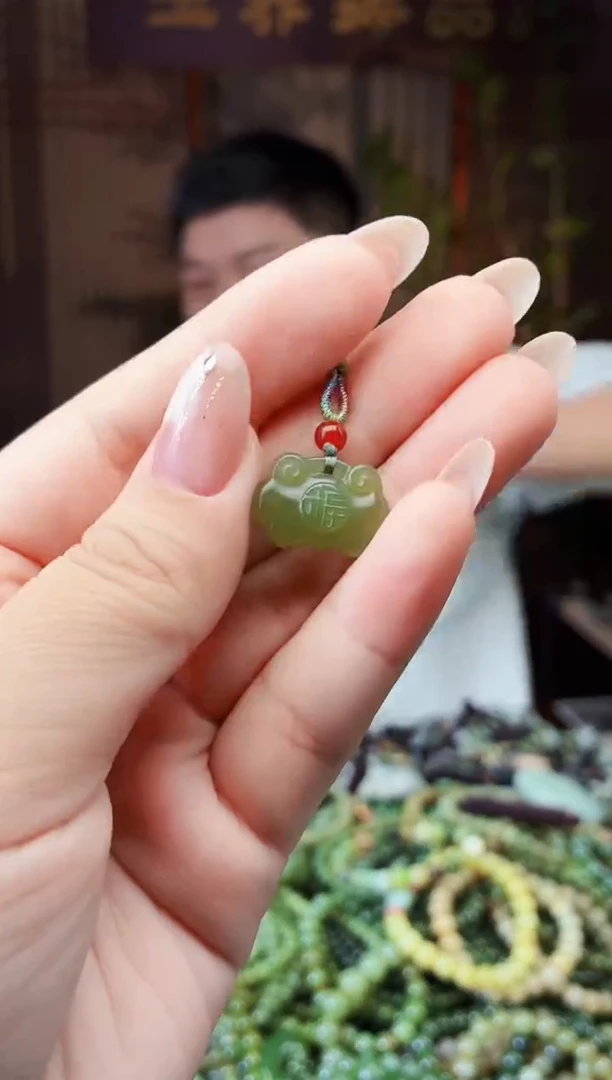 颈饰未镶嵌和田玉多样性发货拍一发一