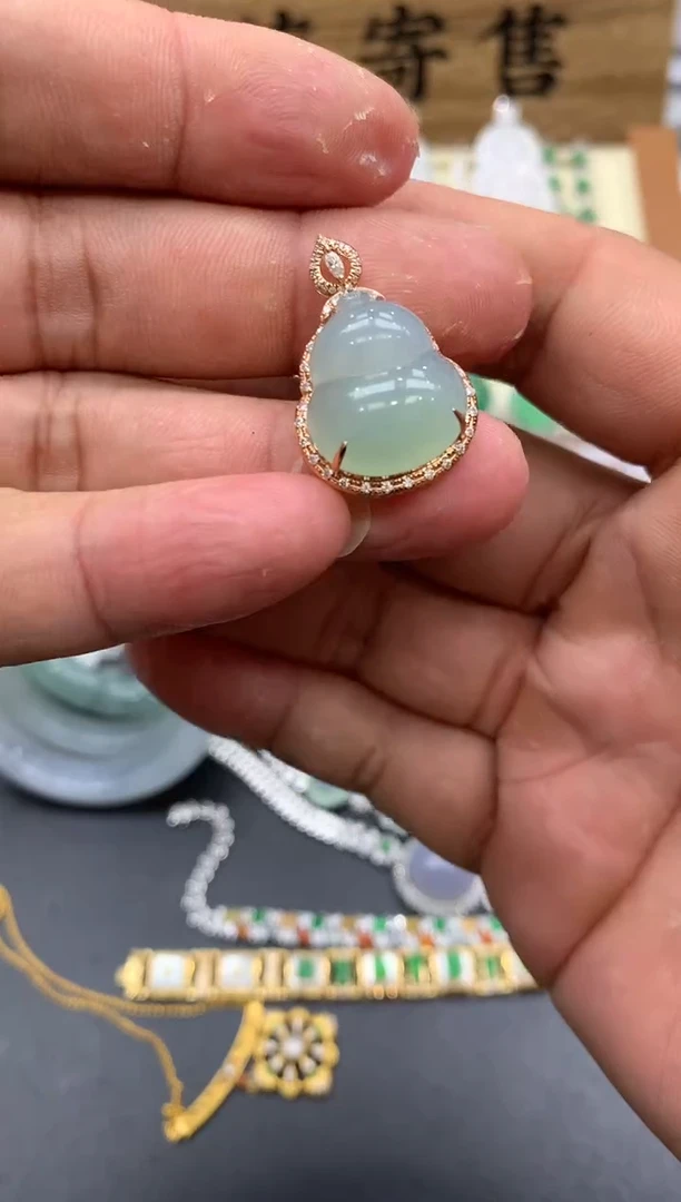 【闪购商品】翡翠颈饰18K金镶嵌335-中国好珍宝