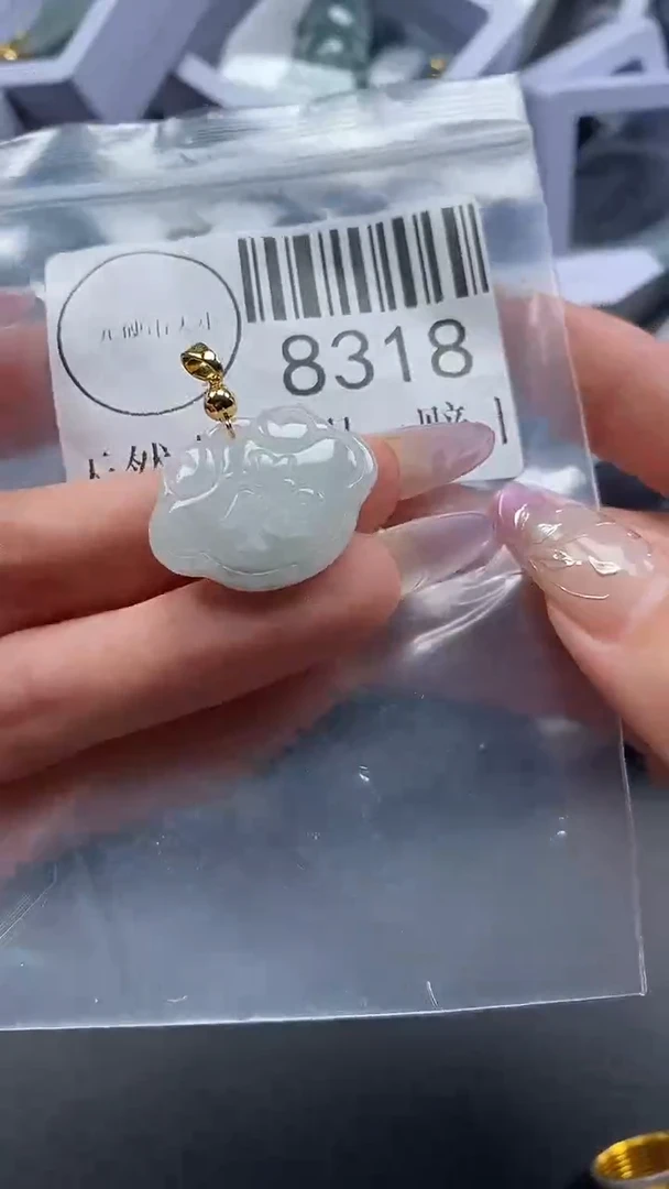 吊坠(不含链)未镶嵌翡翠8318
