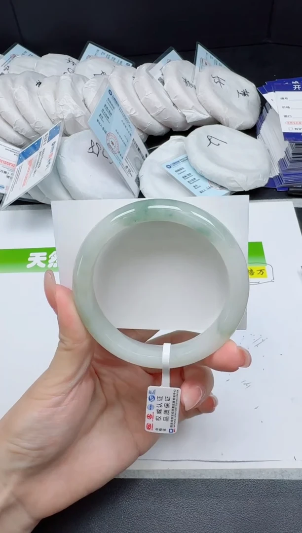 未镶嵌手镯石英质玉040-5859