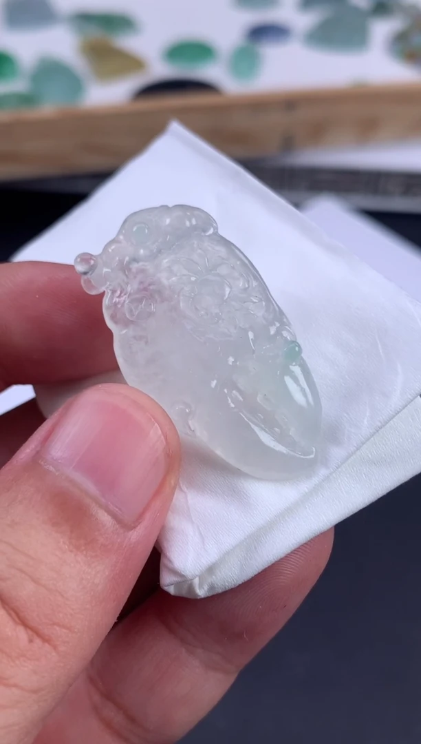 未镶嵌定制翡翠红****元翡翠