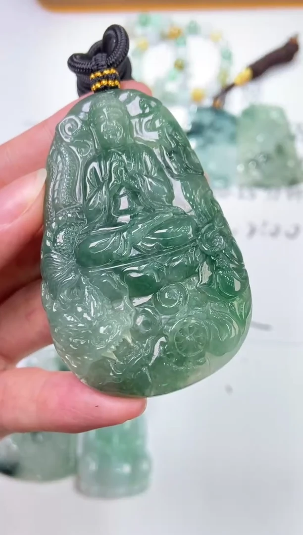 翡翠挂件未镶嵌1007924