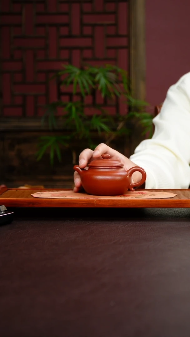 茶壶紫砂仿古 180cc  大红袍