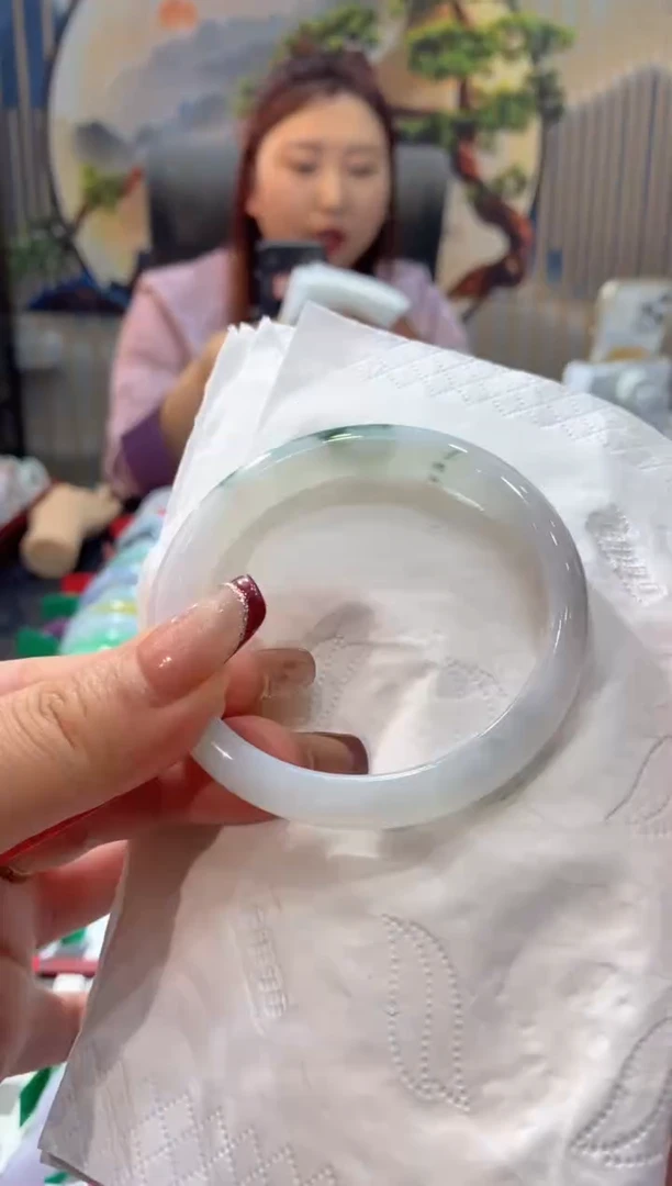 【闪购商品】翡翠手镯未镶嵌00008884