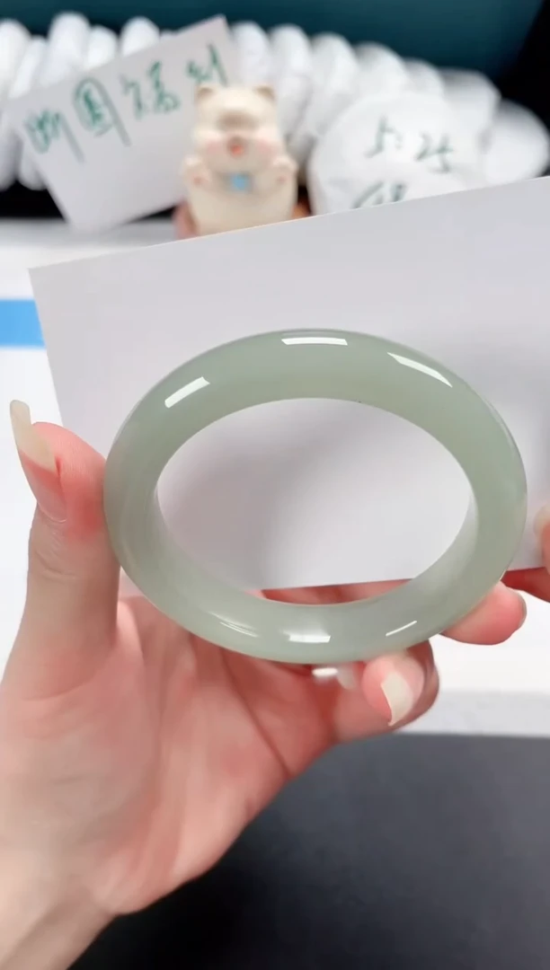 石英质玉手镯未镶嵌70-54.3