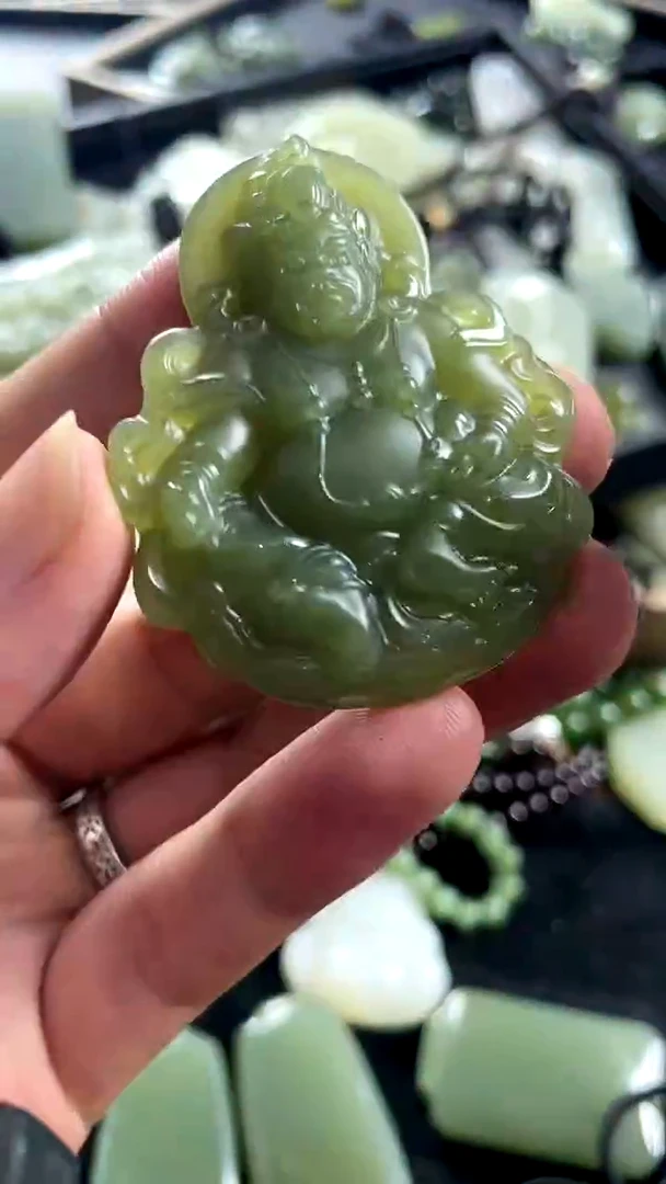 颈饰未镶嵌和田玉财神