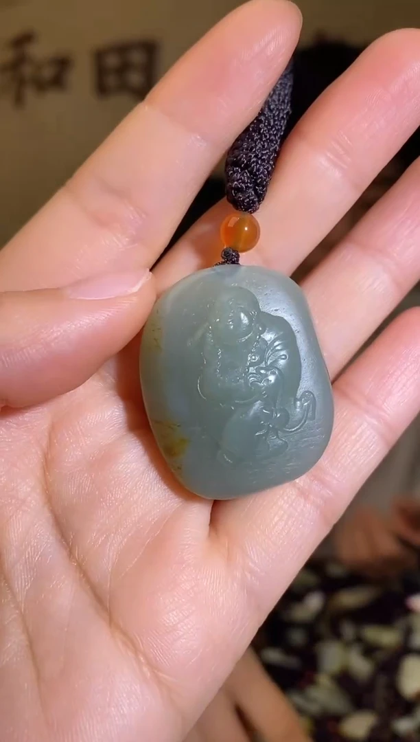 颈饰未镶嵌和田玉1