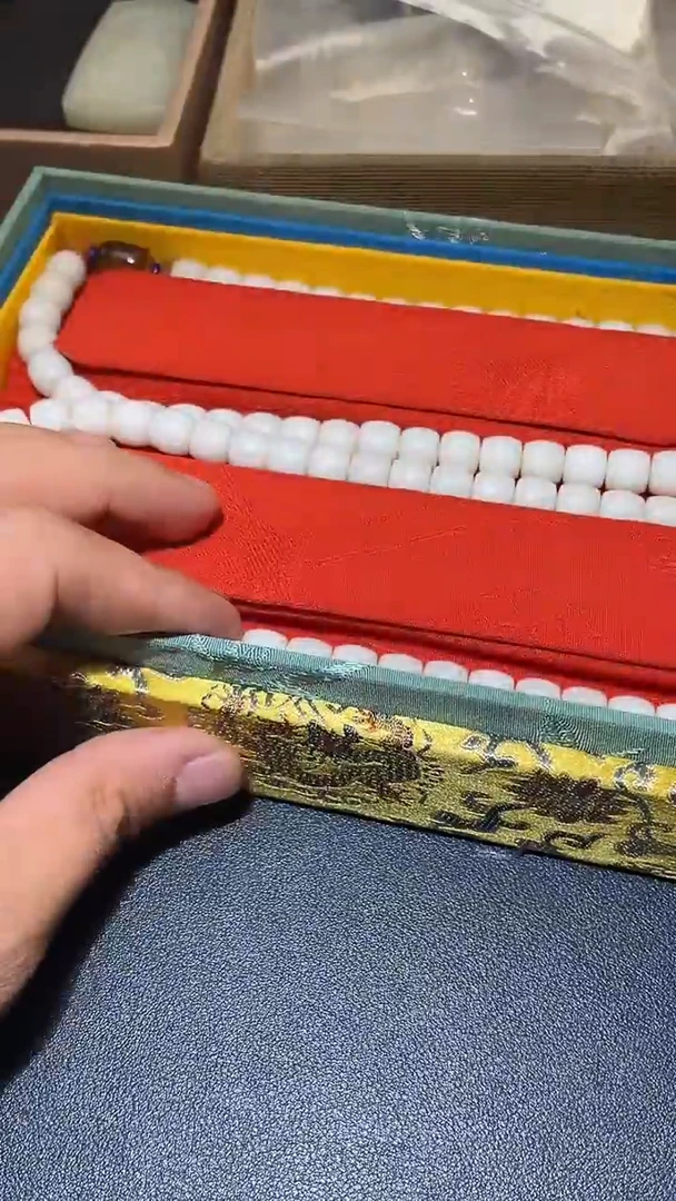 和田玉未镶嵌颈饰宽**谈HX