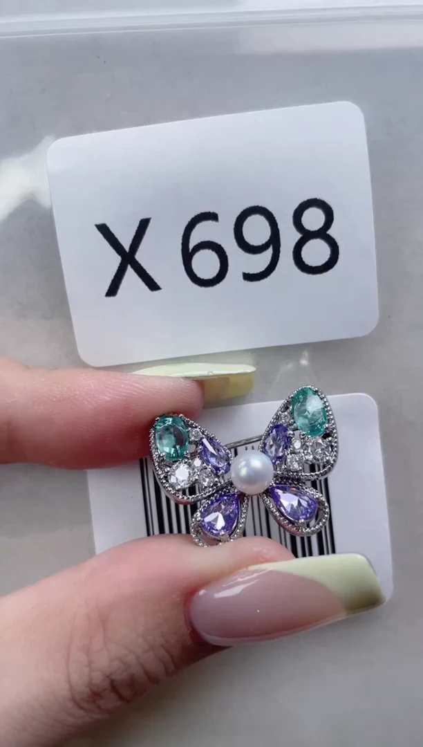 未镶嵌淡水珍珠胸针X698