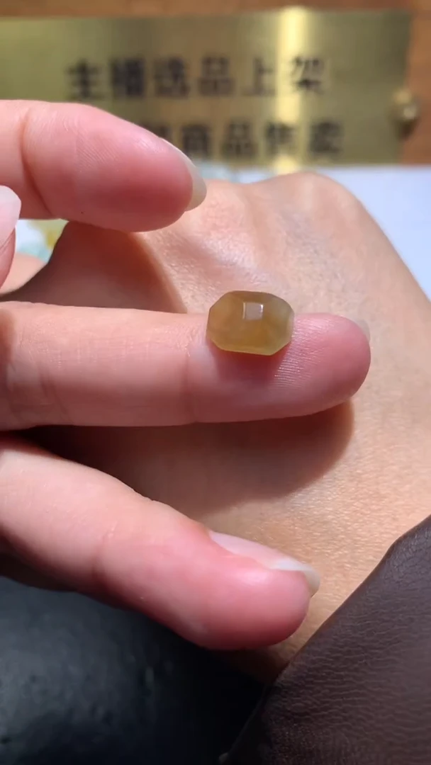 未镶嵌定制翡翠毛货