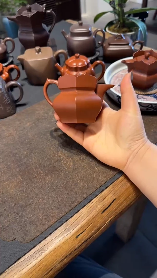 【闪购商品】紫砂茶壶朱泥小僧帽 135cc