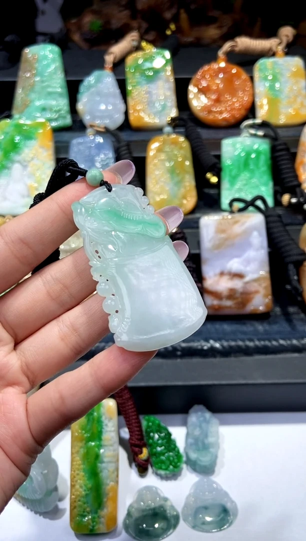 定制翡翠未镶嵌翡翠A货