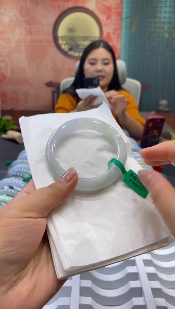 未镶嵌手镯翡翠多人00020215