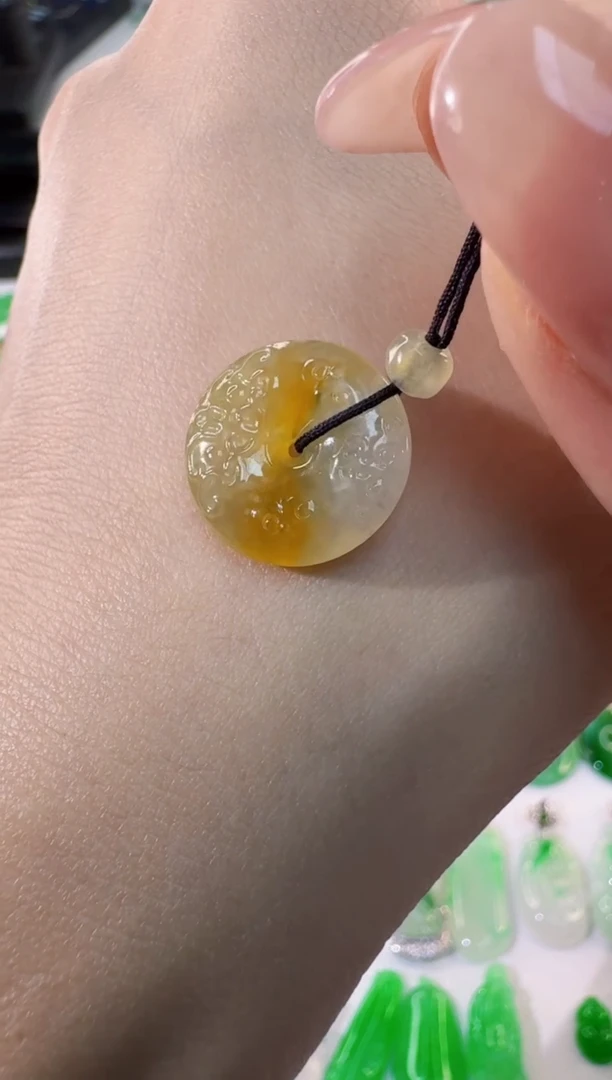 颈饰未镶嵌翡翠缅甸A货翡翠