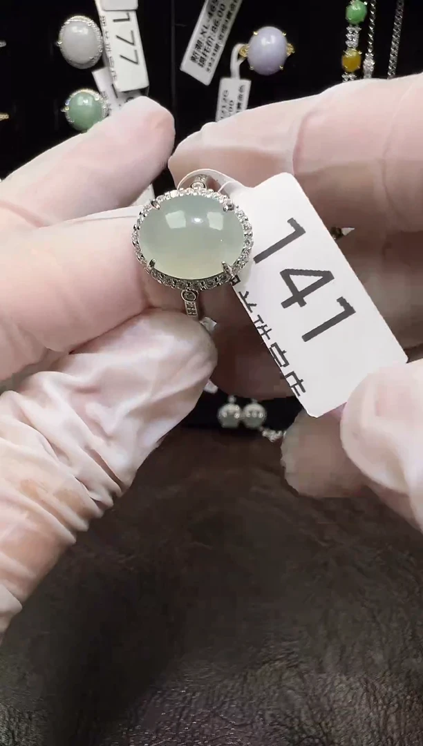 未镶嵌戒指翡翠戒指