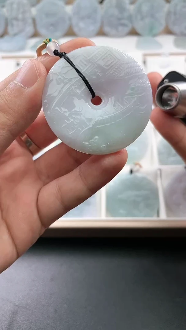 翡翠未镶嵌颈饰..../6/13/ 341