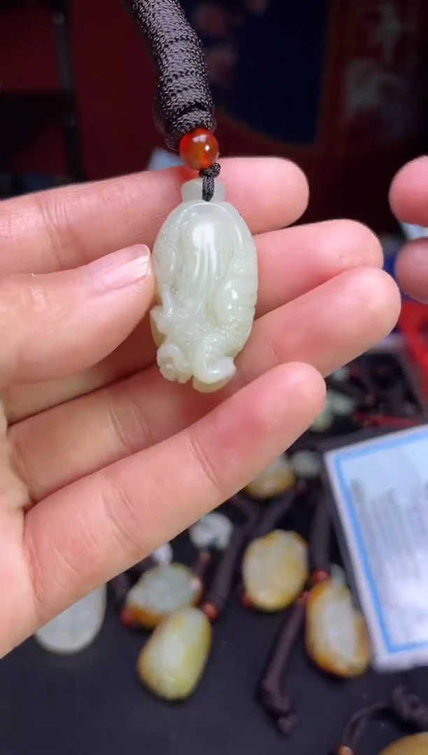 颈饰未镶嵌和田玉1231