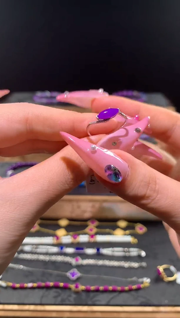 苏纪石（舒俱来）18K金镶嵌.戒指