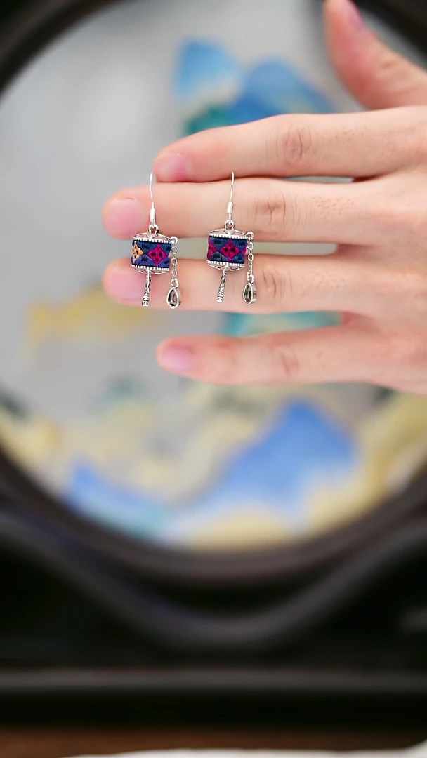 织绣98黔东南苗族刺绣