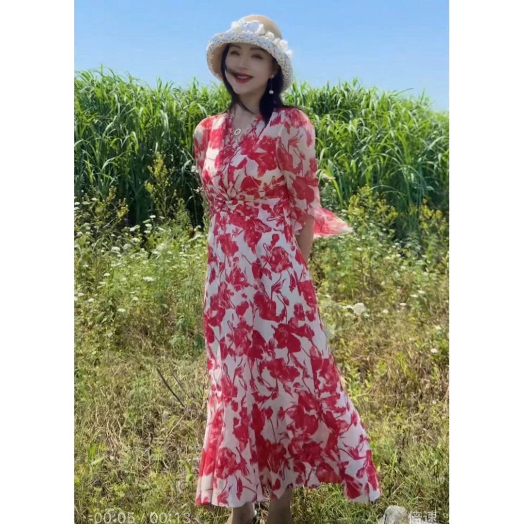 8091飞飞袖收腰鱼尾连衣裙