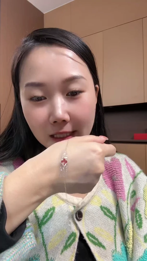 【闪购商品】玛瑙/玉髓手链18K金镶嵌红色k黄，小号单花手链GHJ