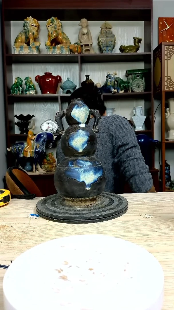 经典精美复古风格瓷器