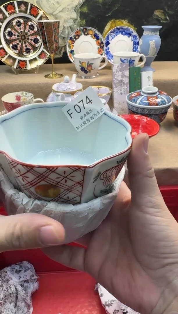 瓷片小*瓷片 F074