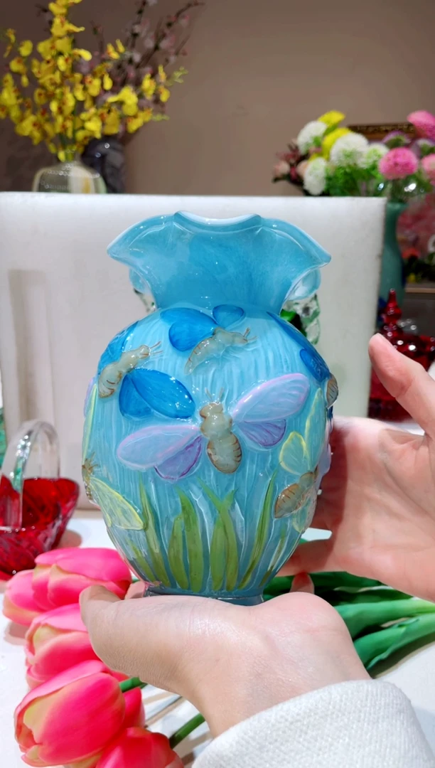 【闪购商品】琉璃手工艺品 蓝色 浮雕蝴蝶花瓶