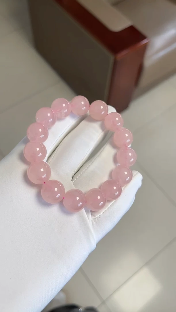 水晶手串未镶嵌X****i粉水晶大浓粉单圈手串