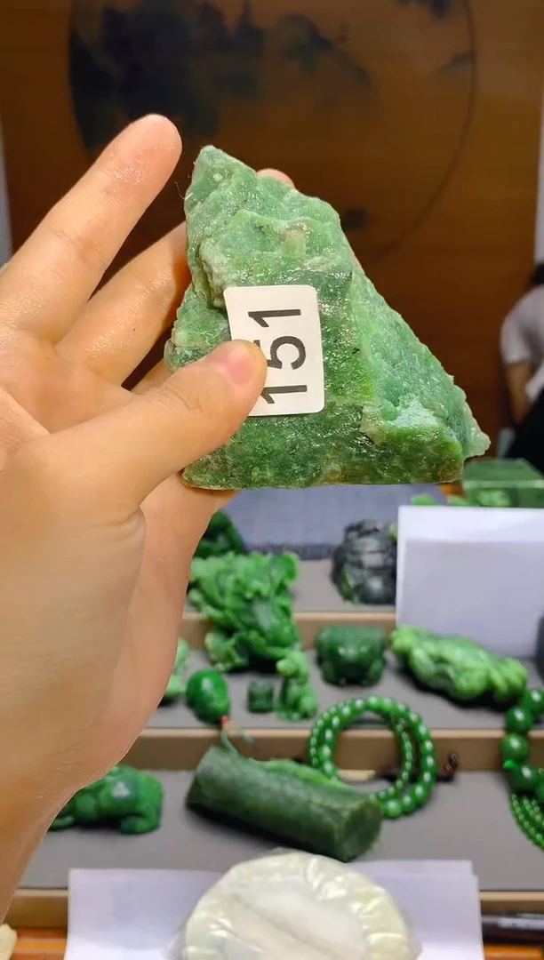 和田玉（碧玉）未镶嵌珠宝半成品1