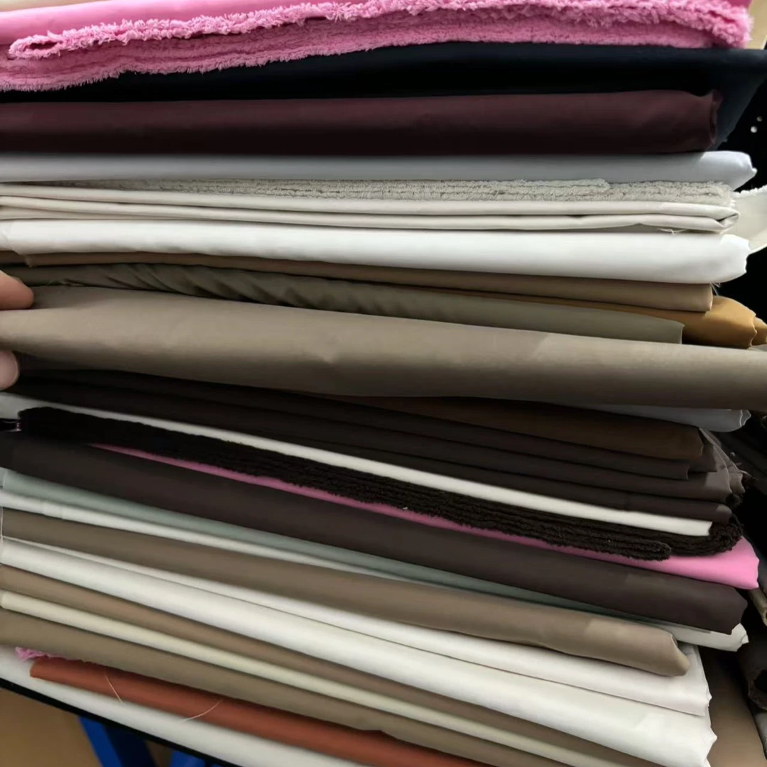 深咖色无胆防绒羽绒服面料25