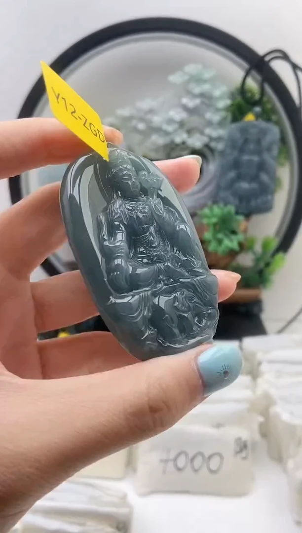 颈饰未镶嵌翡翠普贤