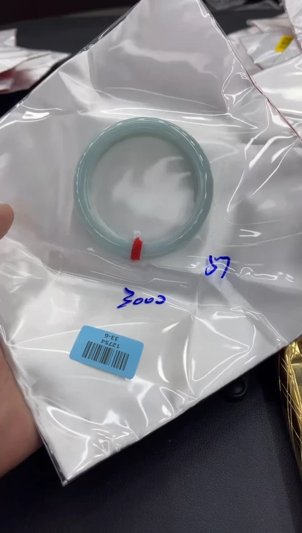 未镶嵌手镯翡翠翡翠手镯