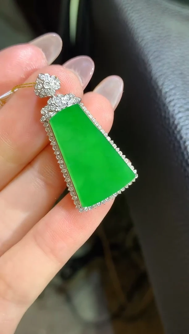 翡翠18K金镶嵌吊坠(不含链)119-无事牌