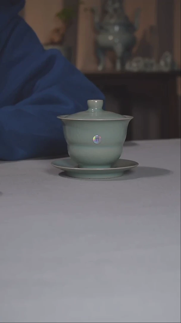 汝瓷77号微瑕葫芦三才盖碗