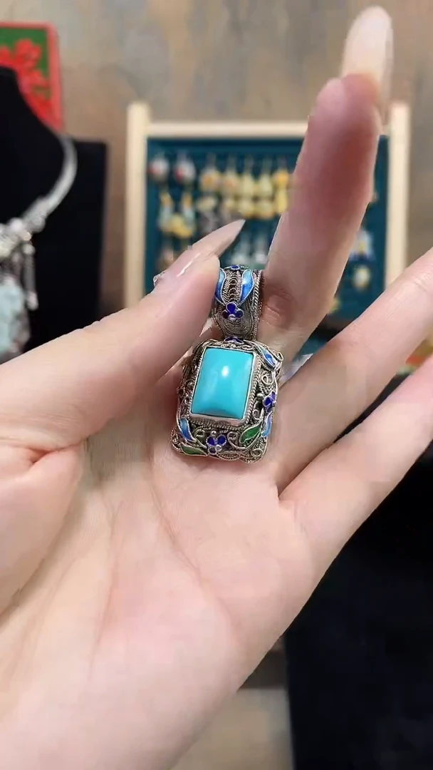 白*水非遗手工花丝镶嵌吊坠