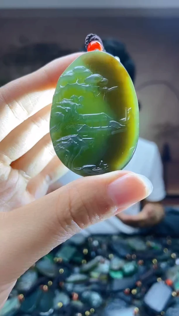 颈饰未镶嵌和田玉1