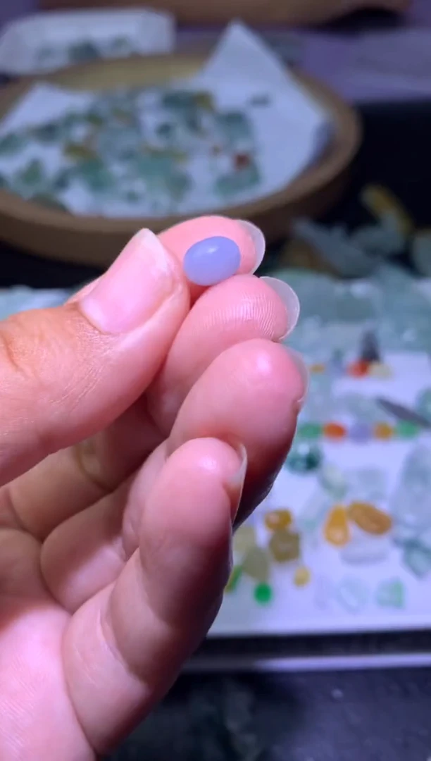 未镶嵌定制翡翠毛货