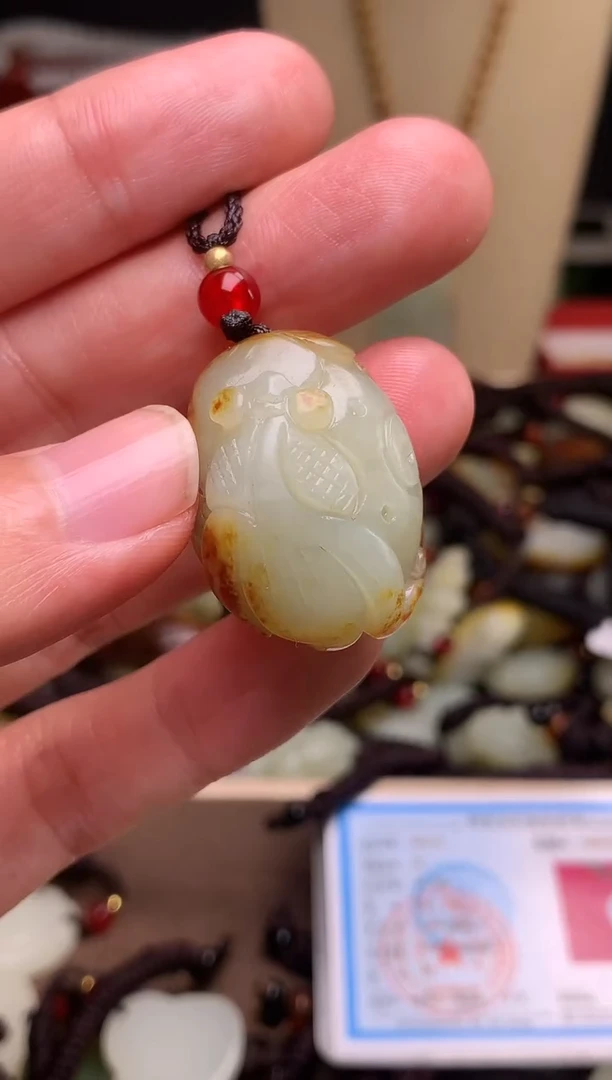 颈饰未镶嵌和田玉新疆料青海料清水和田玉吊坠