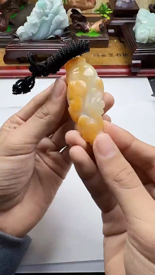 吊坠(不含链)未镶嵌翡翠1
