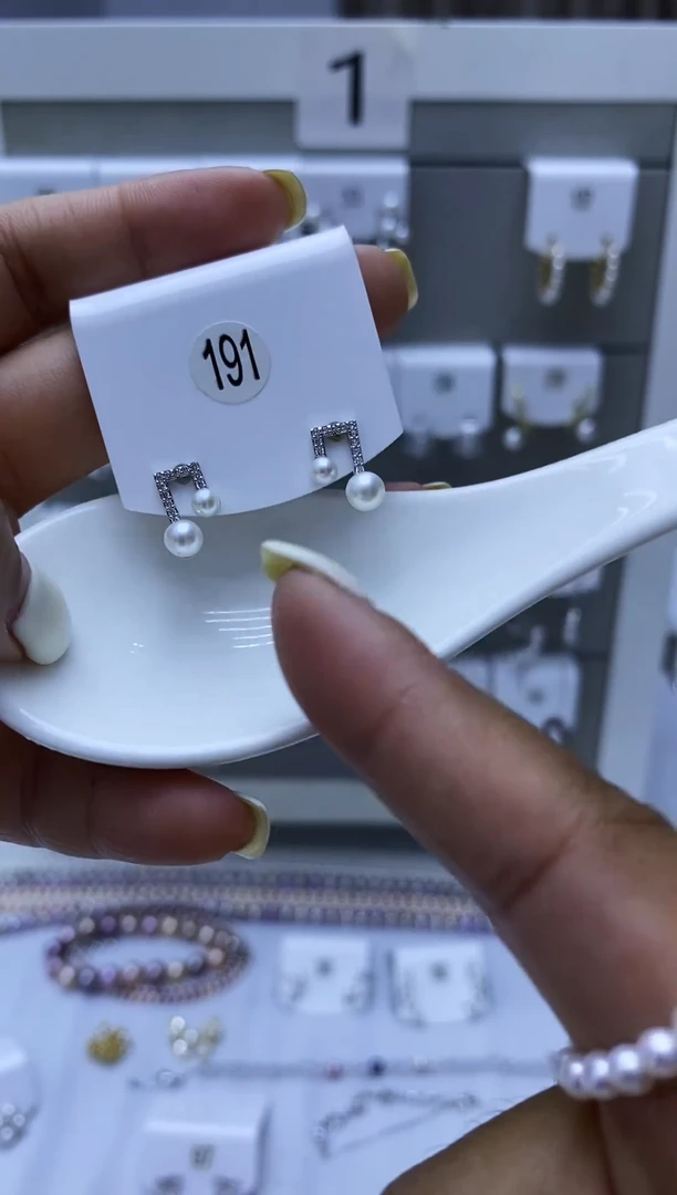 银S925镶嵌耳饰淡水珍珠191