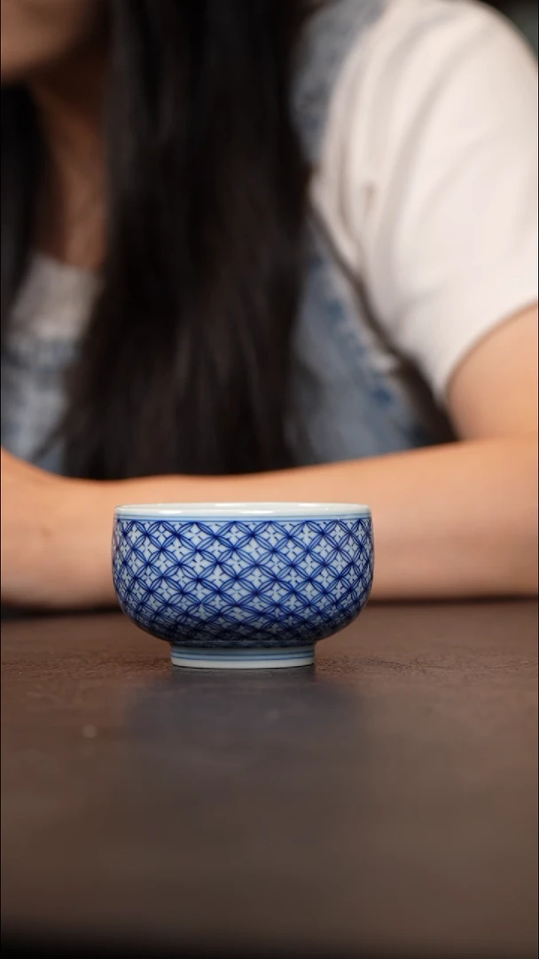景德镇手绘青花禅定杯