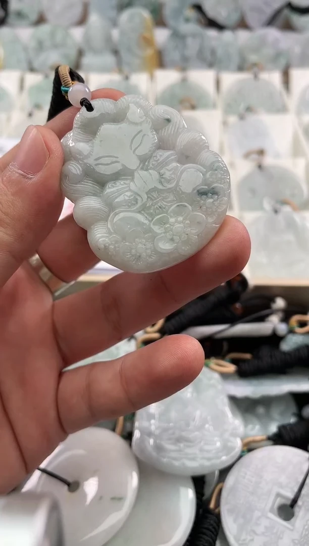 颈饰未镶嵌翡翠26/01/03/21