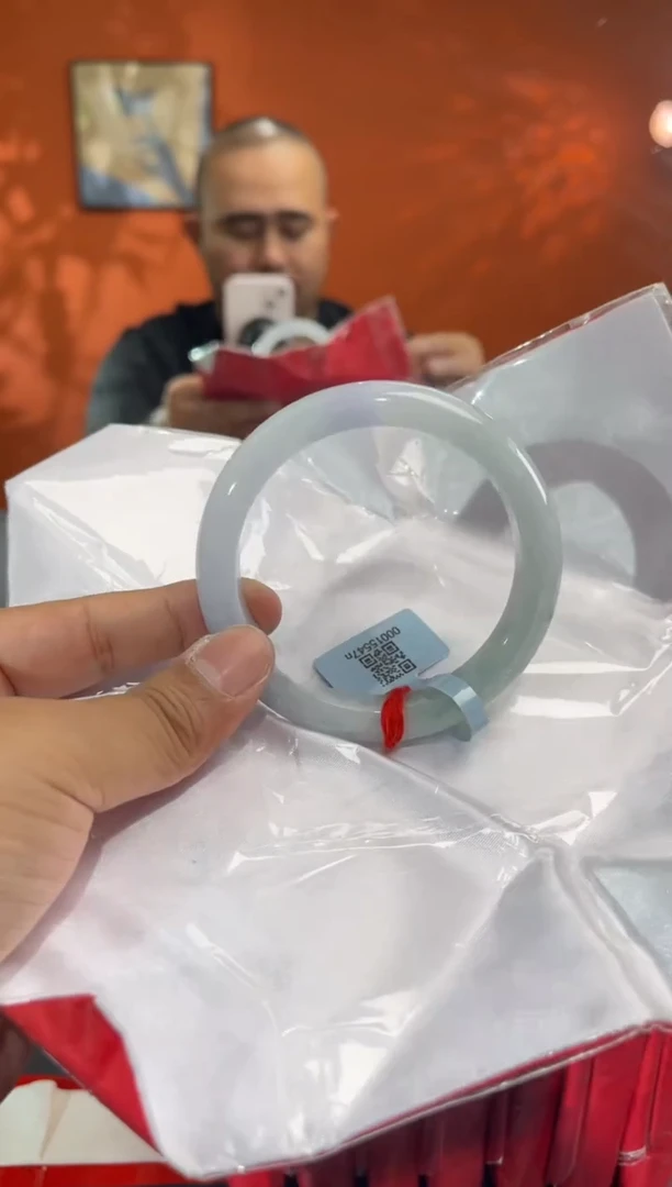 未镶嵌手镯翡翠6