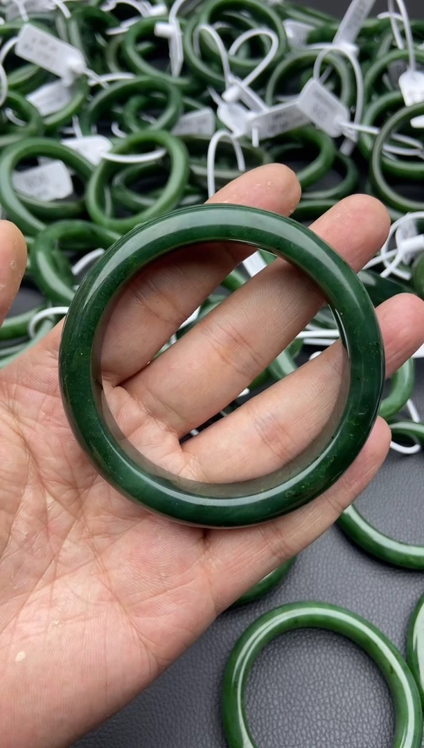 未镶嵌手镯和田玉（碧玉）25-60.6