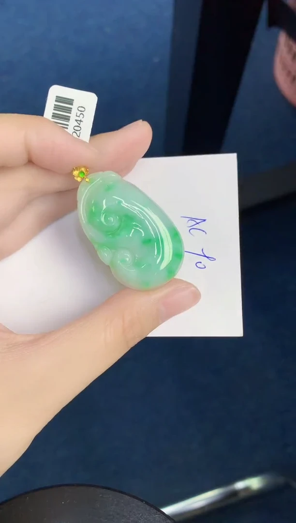 翡翠18K金镶嵌颈饰天然翡翠緬甸A貨