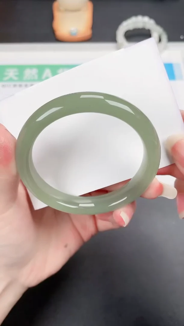 石英质玉手镯未镶嵌485-56.6